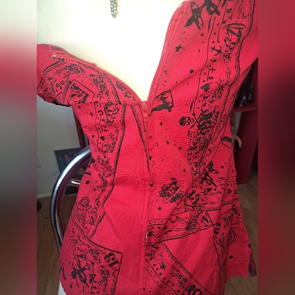 Lucky 13 Pinup Top - Picture 5 of 11